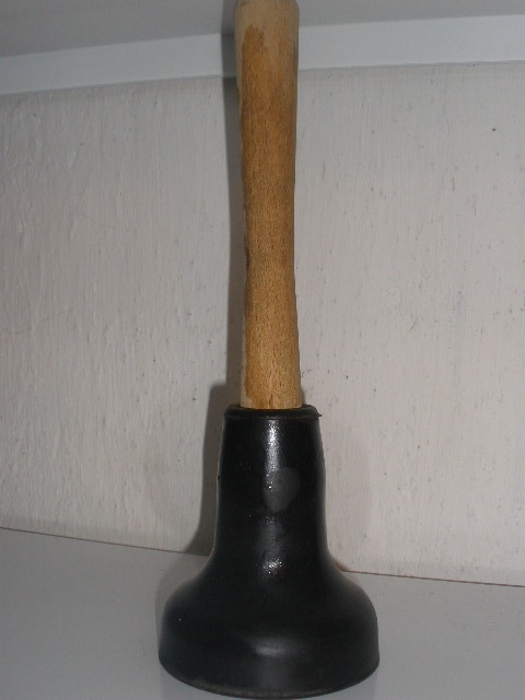 Zvon na záchod